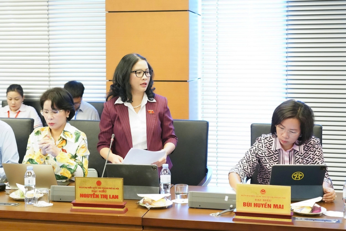 Đại biểu Nguyễn Thị Lan phát biểu. Ảnh: Quốc Hội