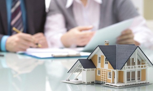 Báo động tình trạng cấp tín dụng tiền đặt cọc mua bất động sản tại sàn môi giới