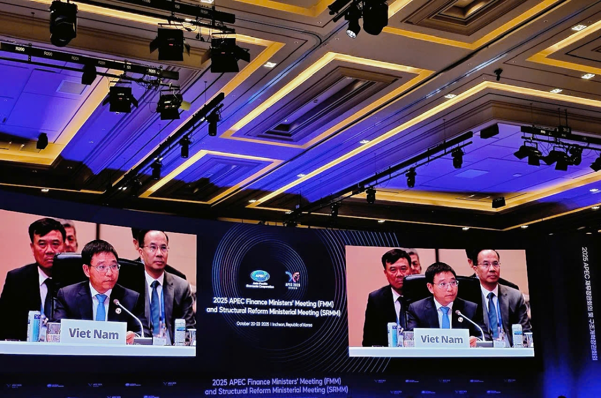 Bộ trưởng Bộ Tài chính Nguyễn Văn Thắng phát biểu tại Hội nghị Bộ trưởng Tài chính APEC lần thứ 32 (FMM 2025) .