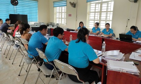 Chấm dứt sử dụng cán bộ công đoàn chuyên trách theo chế độ hợp đồng