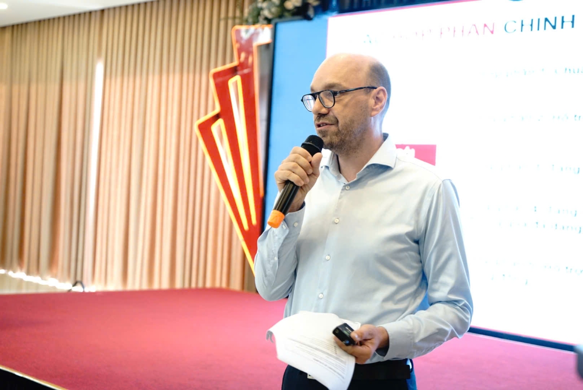 Ông Daniel Herrmann, Trưởng khối chính sách khí hậu của GIZ Việt Nam. Ảnh: ReCoPro