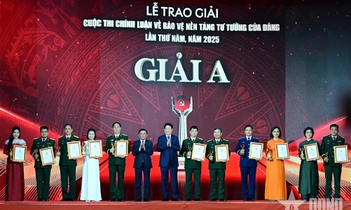 Trao giải Cuộc thi Chính luận về Bảo vệ nền tảng tư tưởng của Đảng lần thứ Năm