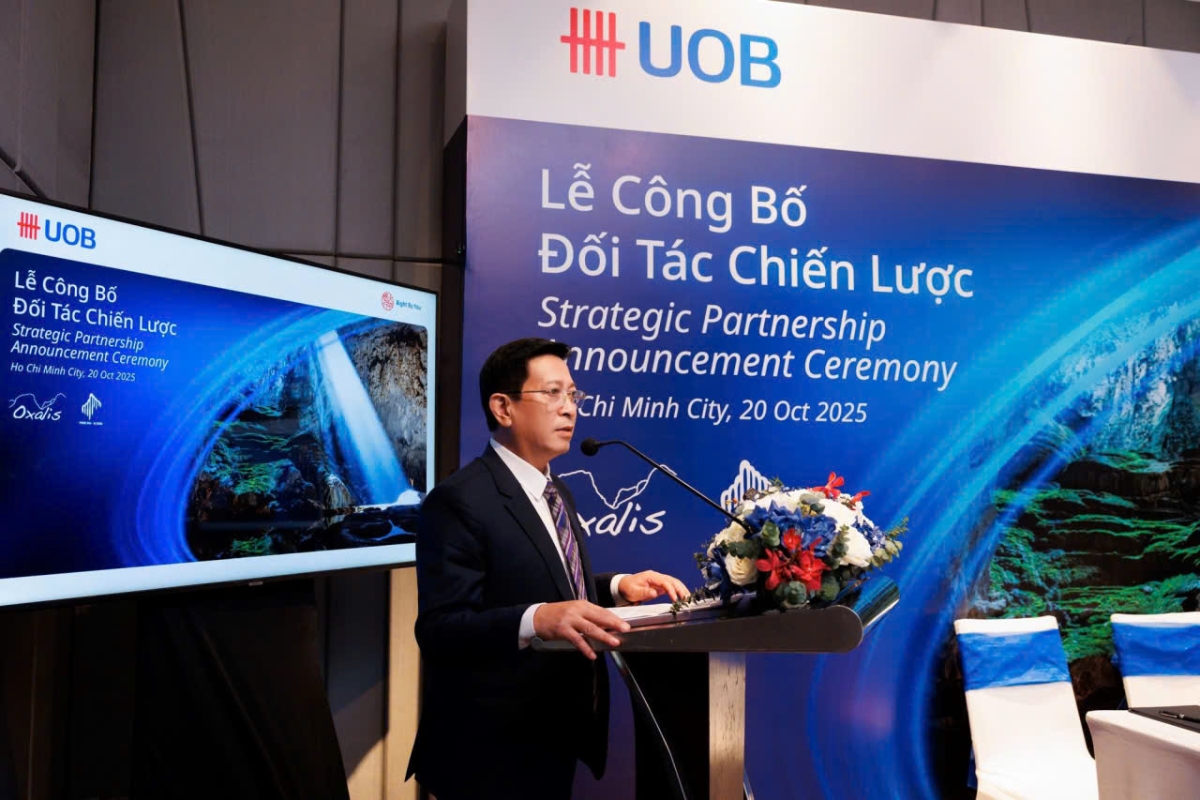 Giám đốc Ban Quản lý Vườn Quốc gia Phong Nha - Kẻ Bàng Phạm Hồng Thái phát biểu tại lễ ký kết