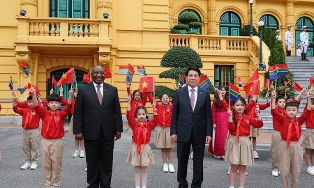 Chủ tịch nước Lương Cường chủ trì Lễ đón cấp Nhà nước Tổng thống Nam Phi Matamela Cyril Ramaphosa