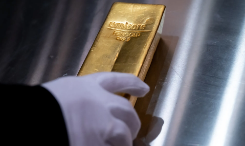 Vàng sụt giá phiên thứ hai liên tiếp, SPDR Gold Trust xả 6 tấn