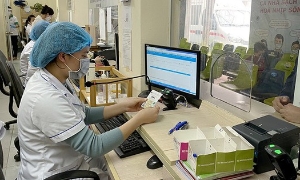Người dân có bảo hiểm y tế chỉ cần mang theo căn cước công dân khi khám chữa bệnh 