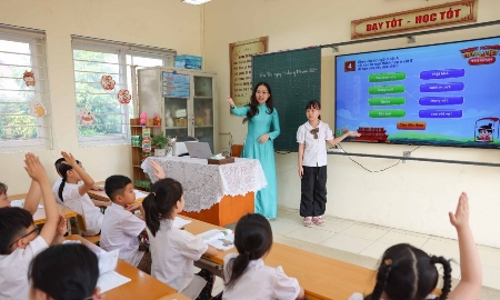 Nghệ An trực tiếp giao 43.000 biên chế giáo viên cho các trường học
