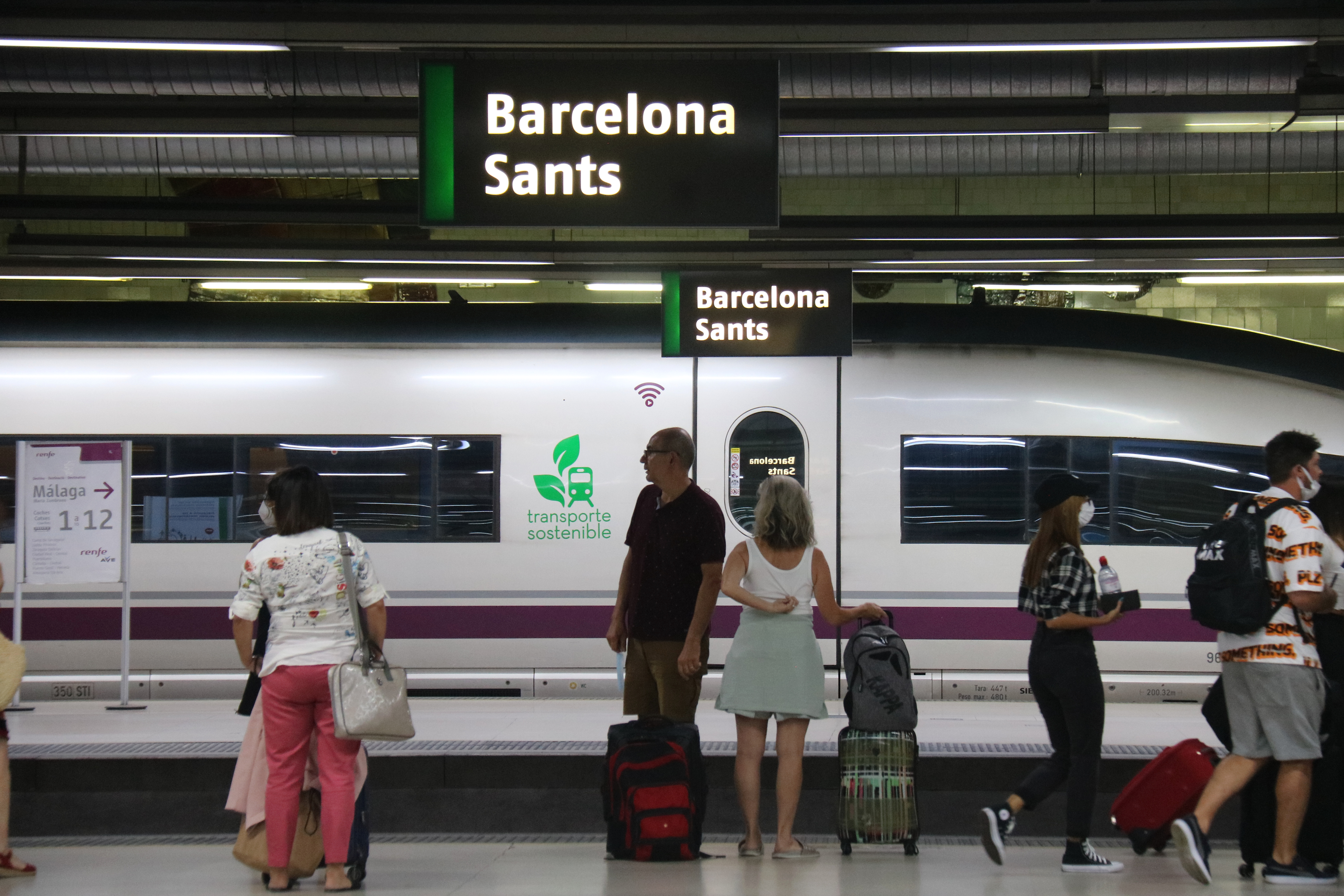 Ga tàu Sants sẽ thân thiện với môi trường hơn sau khi được nâng cấp. Ảnh: Catalan News