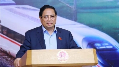 PM urges acceleration of key railway projects