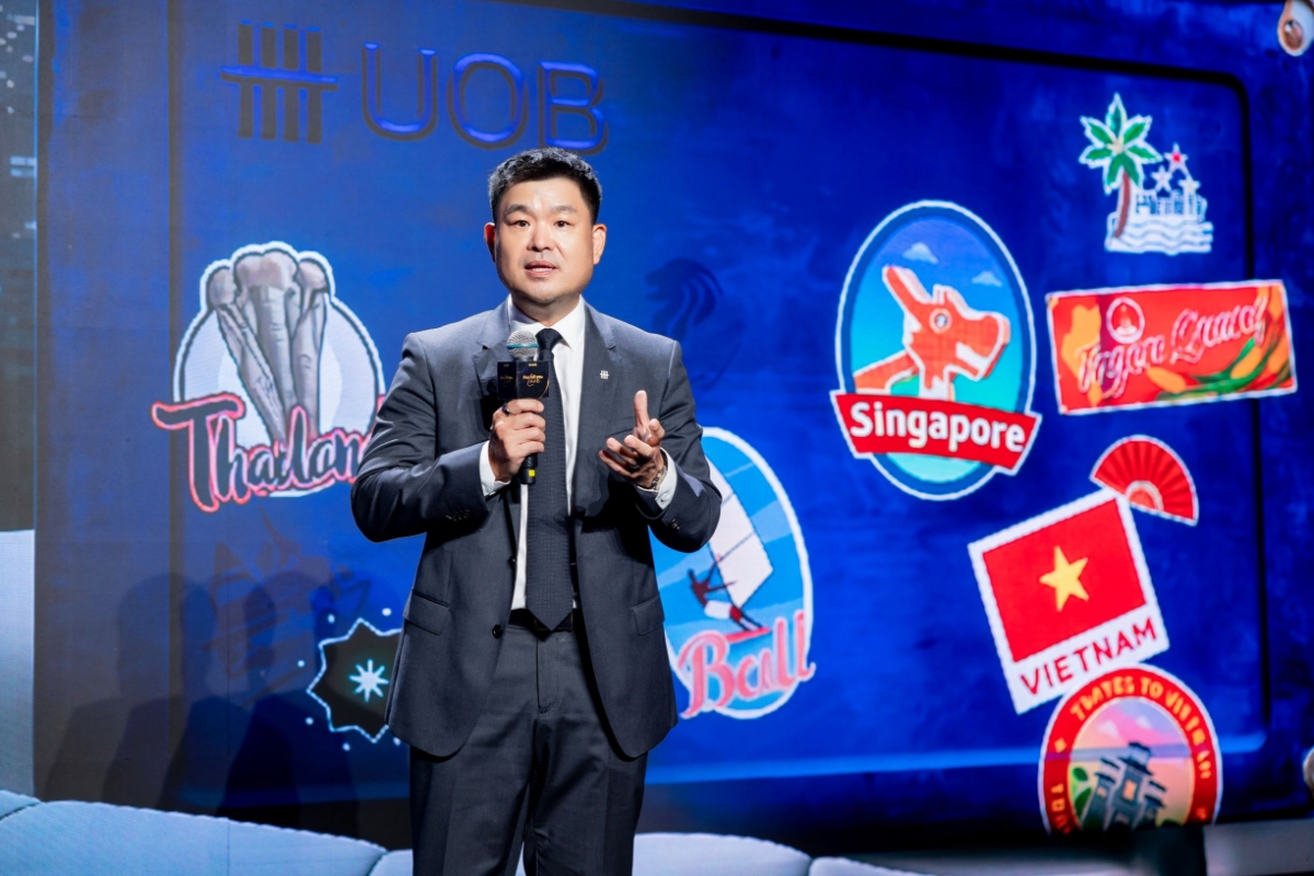 Ông Paul Kim - Giám&nbsp;đốc Khối Dịch vụ Tài chính Cá nhân, Ngân hàng UOB Việt Nam.