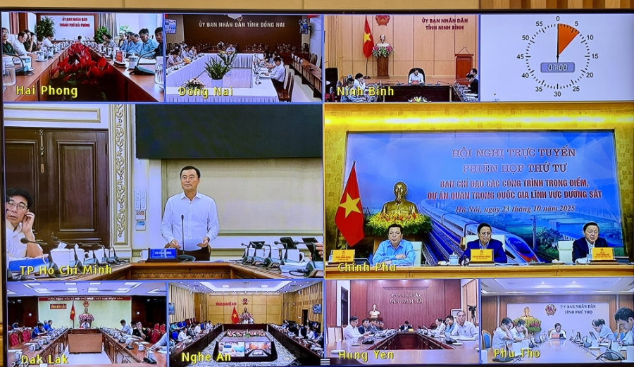 Đại diện các địa phương, cơ quan, doanh nghiệp dự và phát biểu tại phiên họp. Ảnh: VGP/Nhật Bắc