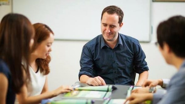 Xử lý trực tuyến hồ sơ lao động nước ngoài làm việc tại Việt Nam thuộc quản lý của Sở Nội vụ TP.Hà Nội