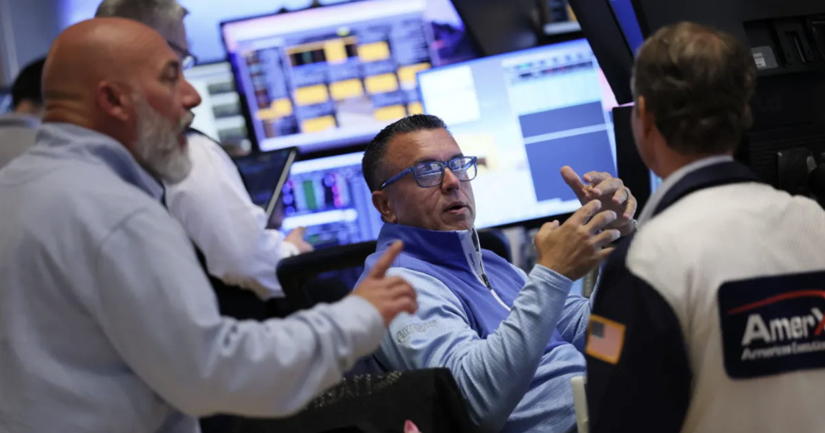 Chứng khoán Mỹ tăng điểm trong lúc đợi báo cáo CPI, giá dầu nhảy 5%