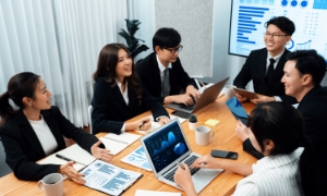 5 dữ liệu cho doanh nghiệp tái định hình phúc lợi và lương thưởng thời AI