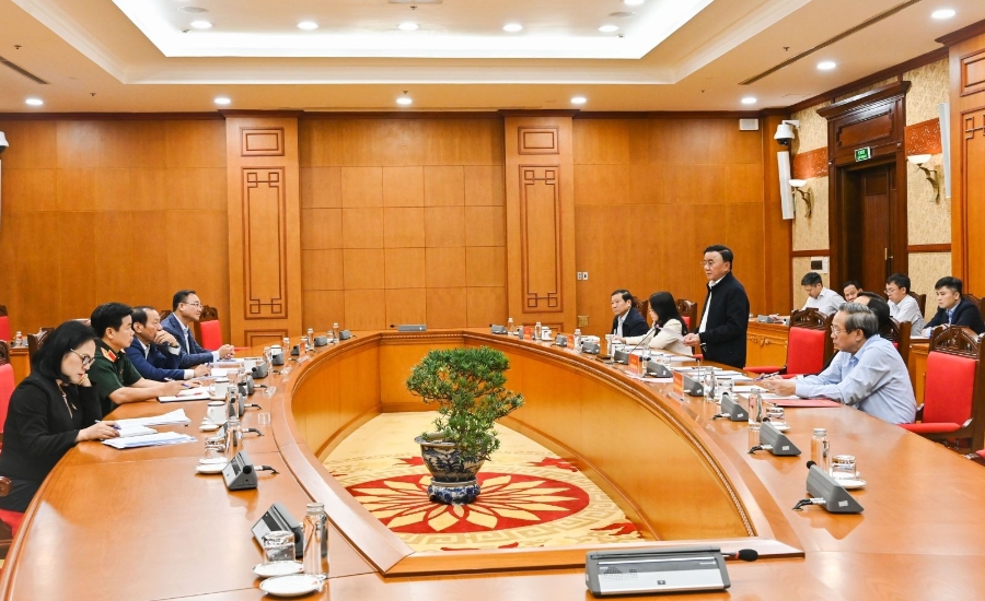  Phiên họp Thường trực Tiểu ban Tổ chức phục vụ Đại hội XIV của Đảng.