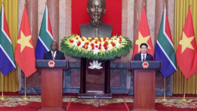 Vietnam, South Africa pledge to deepen their bilateral relations