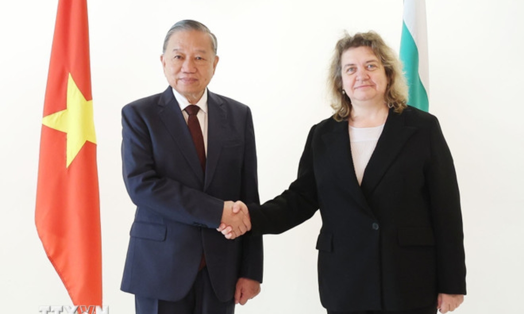 Tổng Bí thư Tô Lâm hội kiến Chủ tịch Quốc hội Bulgaria Natalia Kiselova. Ảnh: TTXVN