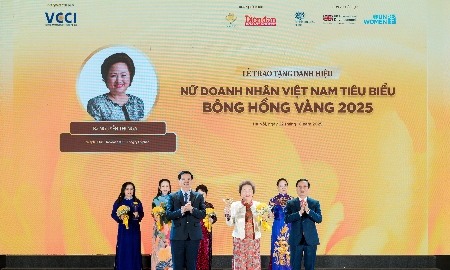 Chủ tịch Tập đoàn BRG được vinh danh Top 10 “Nữ doanh nhân Việt Nam tiêu biểu - Bông hồng Vàng 2025”