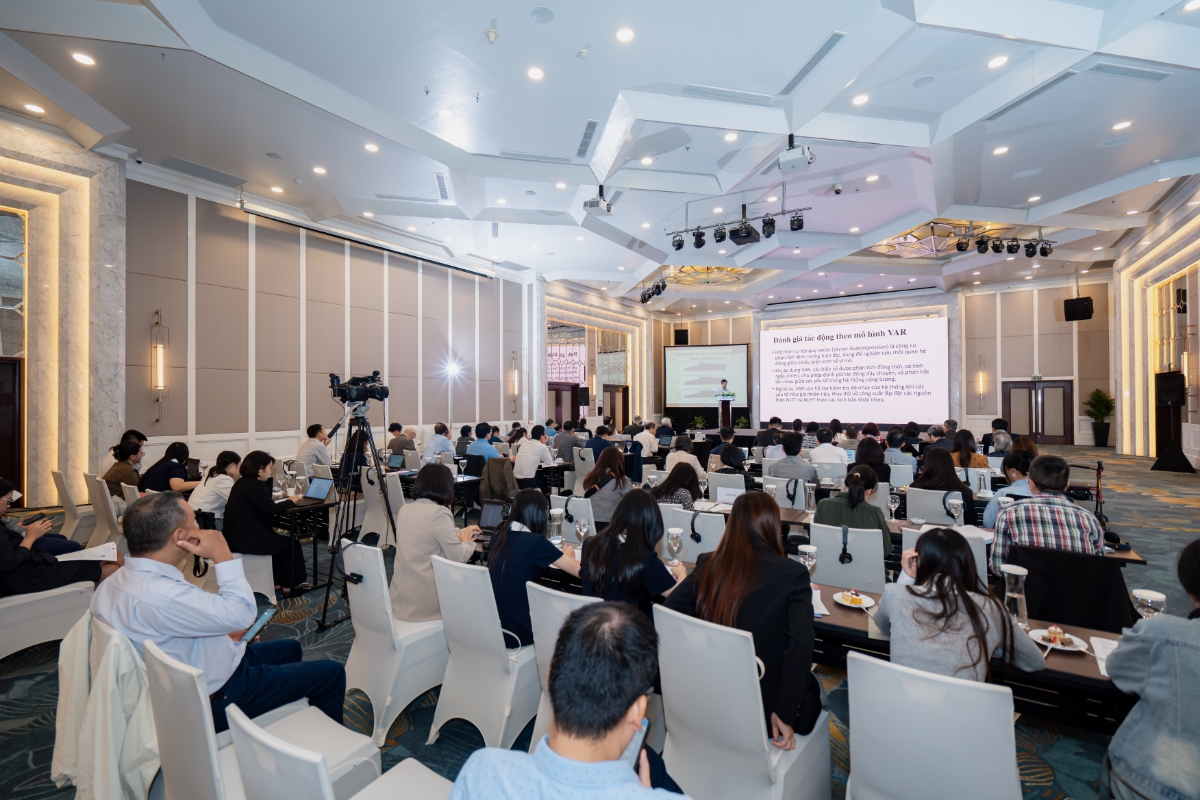 Toàn cảnh&nbsp;Hội thảo Chính sách ưu tiên phát triển hạ tầng năng lượng bền vững do UNOPS và Vụ Tài chính – Kinh tế ngành (Bộ Tài chính) tổ chức ngày 23/10.