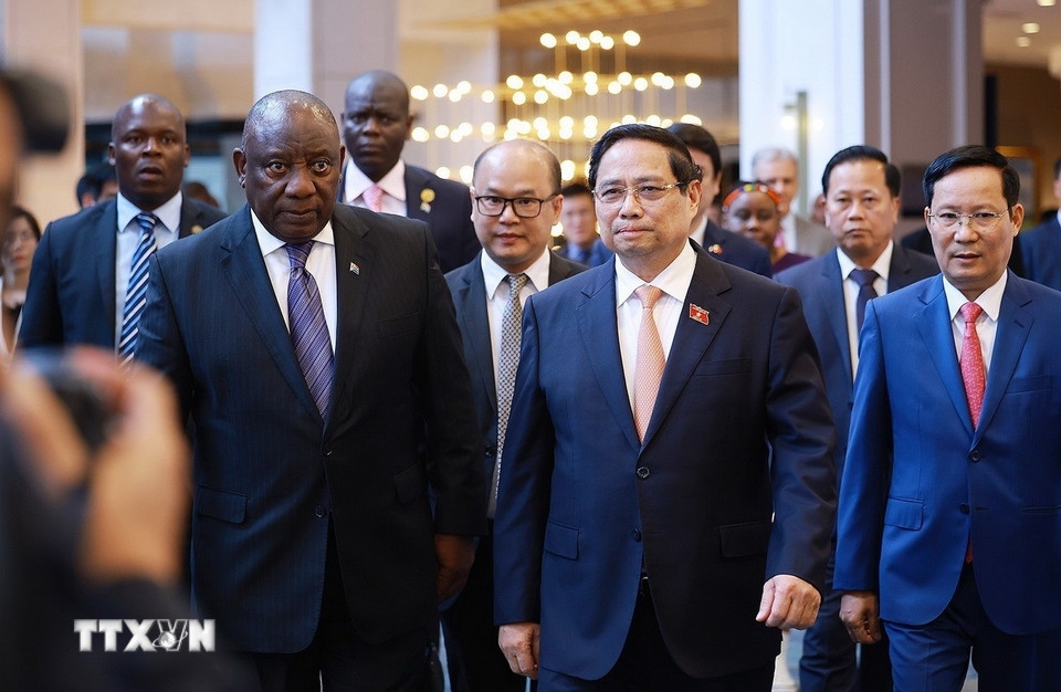 Thủ tướng Phạm Minh Chính và Tổng thống Nam Phi Matamela Cyril Ramaphosa dự Diễn đàn doanh nghiệp Việt Nam – Nam Phi. Ảnh: TTXVN.