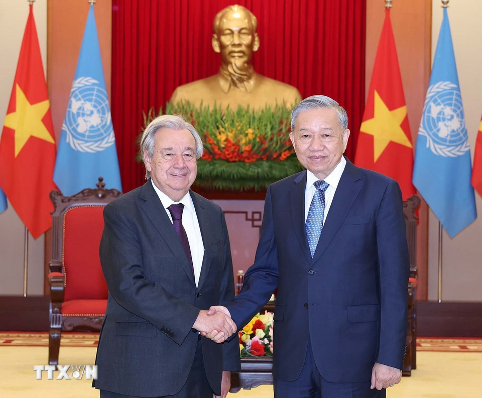 Tổng Bí thư Tô Lâm đón tiếp Tổng Thư ký António Guterres. Ảnh: TTXVN