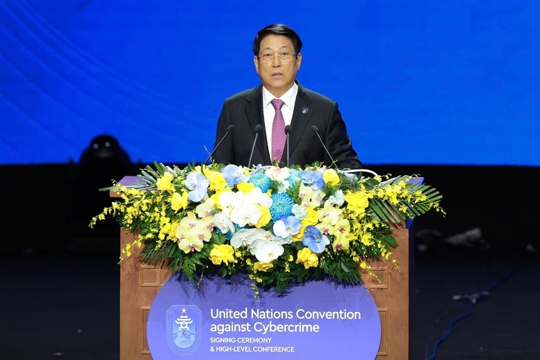 Chủ tịch nước Lương Cường phát biểu tại phiên khai mạc Lễ mở ký Công ước Hà Nội - Ảnh VGP.