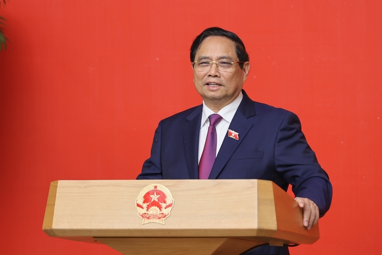 Thủ tướng Phạm Minh Chính chủ trì lễ công bố các Quyết định bổ nhiệm các Phó Thủ tướng Chính phủ và các Bộ trưởng nhiệm kỳ 2021 - 2026. Ảnh: VGP.