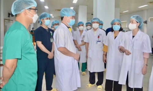 Bộ Y tế trao bằng khen cho 4 điều dưỡng dũng cảm bảo vệ bệnh nhân