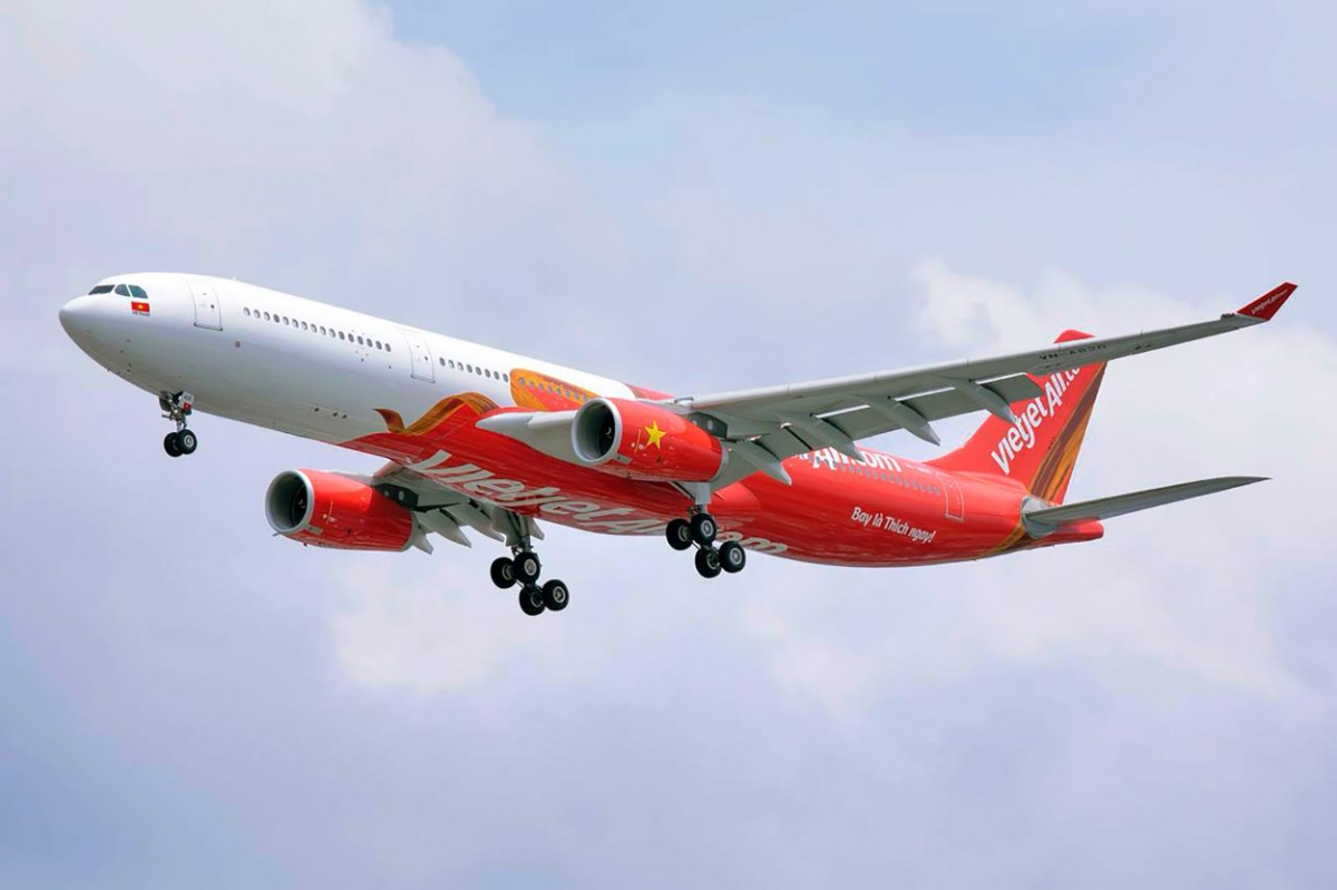 Sẵn sàng phục vụ nhu cầu đi lại và giao thương ngày càng tăng dịp cuối năm, Vietjet đã đón thêm tàu bay A330 thân rộng..