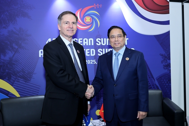 Thủ tướng Phạm Minh Chính đã tiếp Phó Chủ tịch WB Carlos Felipe Jaramillo - Ảnh: VGP