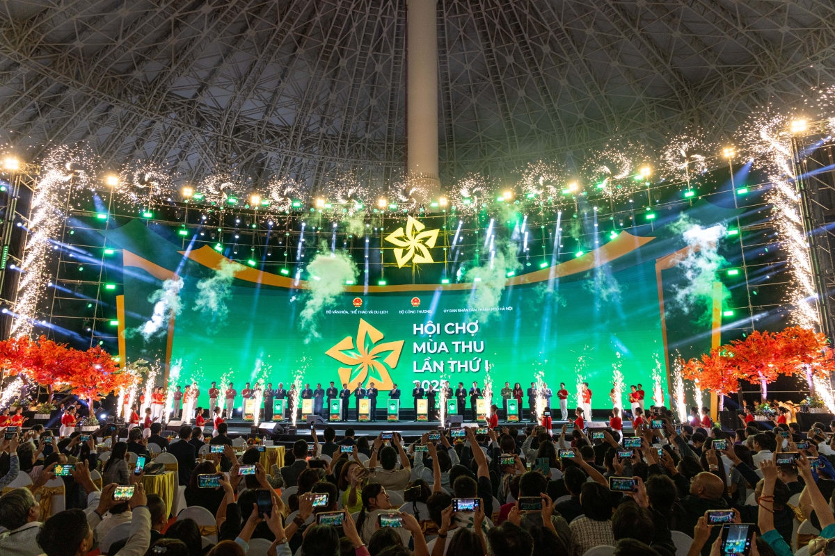 Lễ khai mạc Hội chợ Mùa Thu lần thứ Nhất - 2025 tại Trung tâm Triển lãm Quốc gia (VEC).