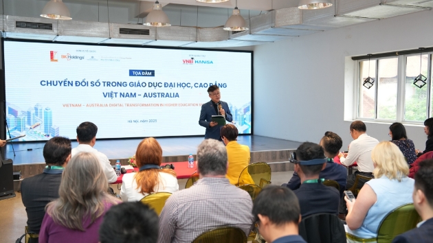 A delegation of 16 Australian education technology businesses visits Vietnam