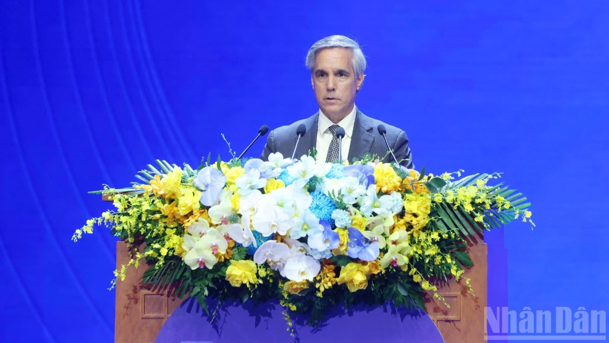 Ông John Brandolino, đại diện Cơ quan Phòng, chống Ma túy và Tội phạm của Liên hợp quốc (UNODC) phát biểu. Ảnh: Nhân Dân