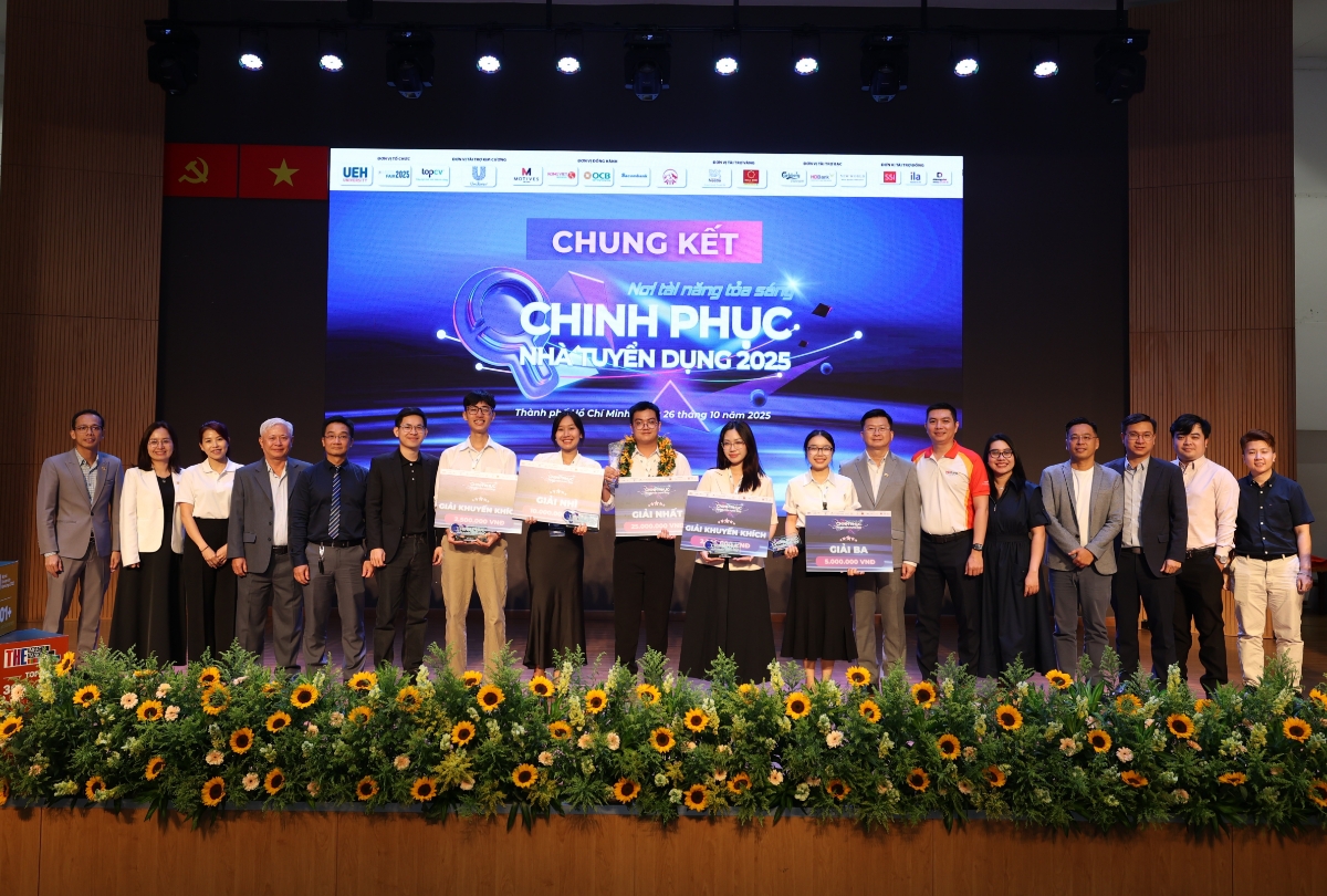 Top 5 thí sinh có số điểm cao nhất tại cuộc thi “Chinh phục nhà tuyển dụng 2025” cùng Ban tổ chức, sáng 26/10.