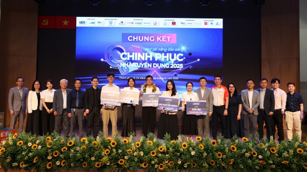 Hơn 3.000 vị trí tuyển dụng tại ngày hội việc làm UEH Career Fair 2025 đợt 2