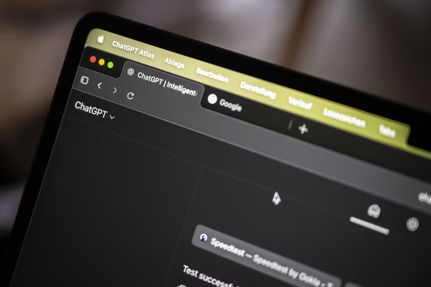 Trình duyệt ChatGPT Atlas mới của OpenAI là một thách thức đối với Google Chrome. Ảnh: Philip Dulian/Getty Images