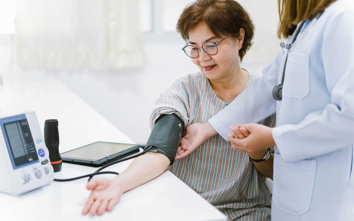 Nhiều cơ sở y tế đang nỗ lực xây dựng mô hình nghiên cứu lâm sàng kết hợp dữ liệu đời thực nhằm nâng cao hiệu quả điều trị.