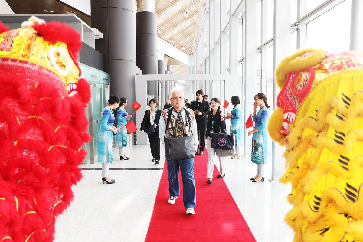 Ngày 1/11/2025, chuyến bay charter sẽ cất cánh từ Thâm Quyến lúc 18h10 và hạ cánh tại Vân Đồn lúc 20h10.