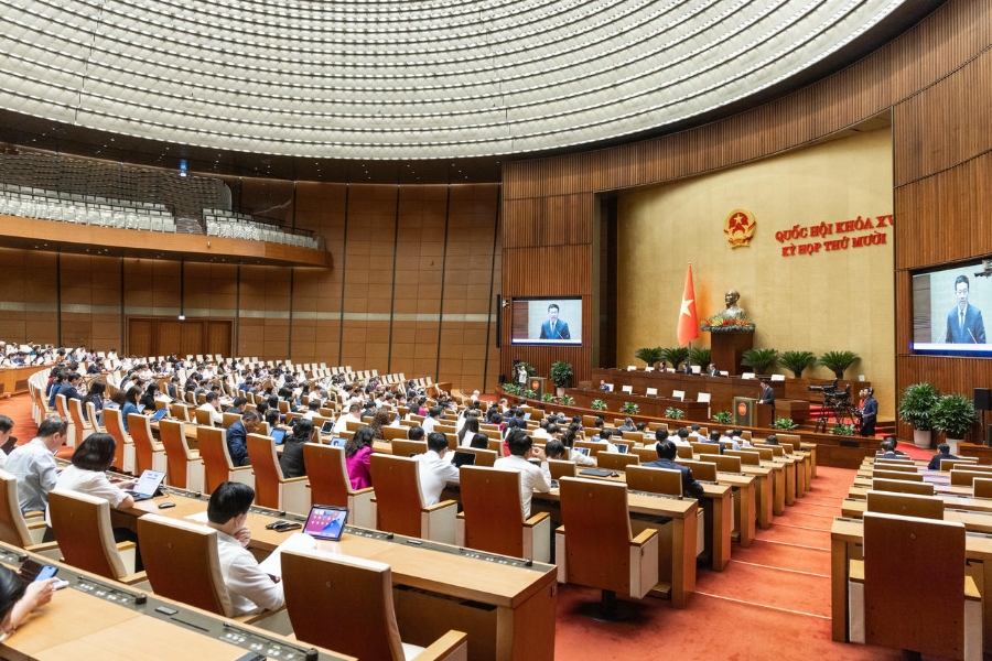 Toàn cảnh phiên họp (Ảnh: Quang Vinh)