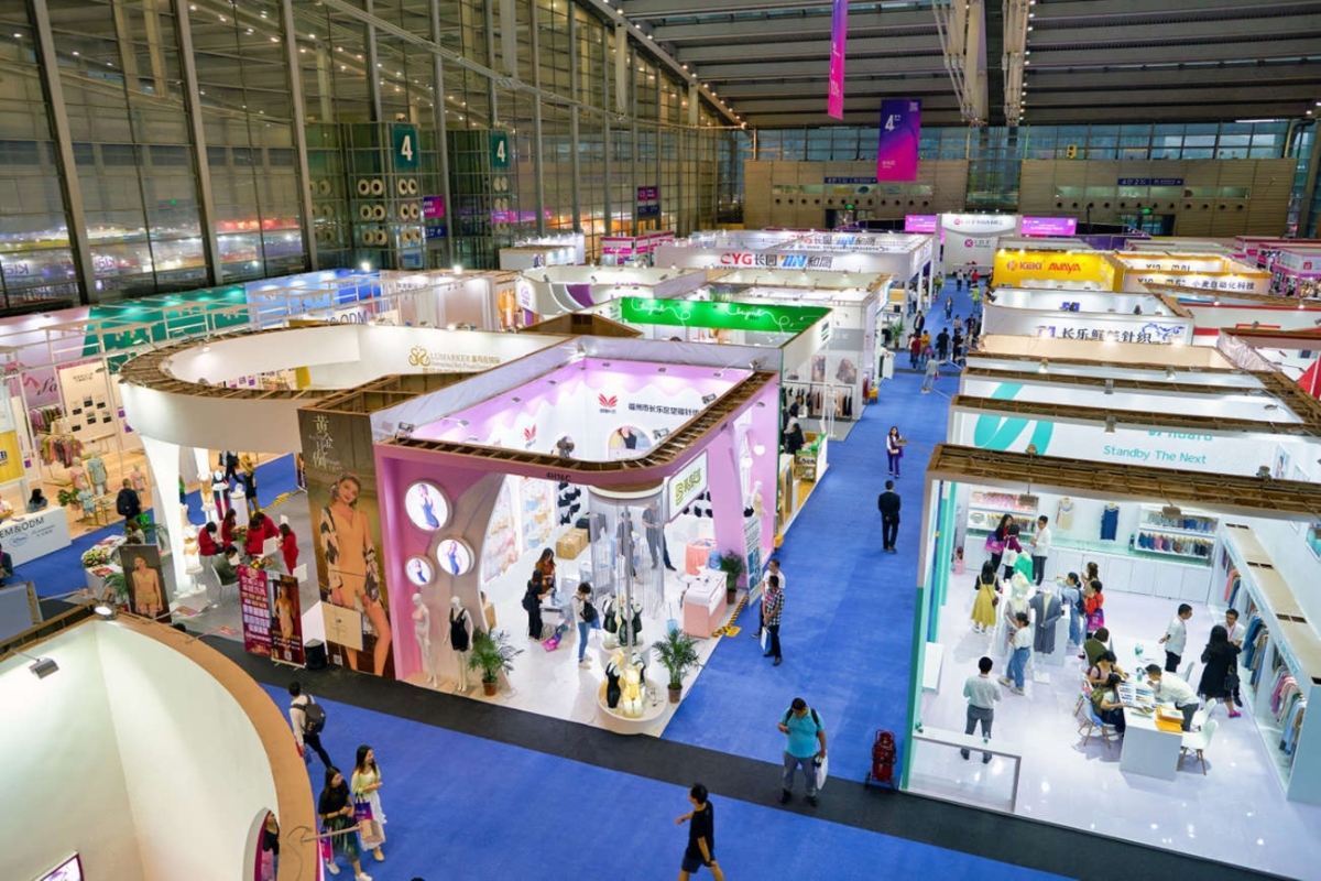 Quy mô thị trường thời trang Việt Nam hiện ước đạt 6,5 – 6,7 tỷ USD và được dự báo sẽ tăng trưởng trung bình khoảng 3,5 – 4% mỗi năm cho đến năm 2030.