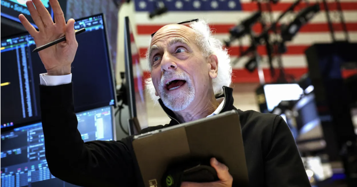 Chứng khoán Mỹ lập kỷ lục nhờ tin tốt về thương mại, giá dầu giảm vì OPEC+ lại tính tăng sản lượng