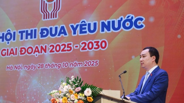 Xây dựng đội ngũ cán bộ đủ đức và tài theo tư tưởng Hồ Chí Minh  