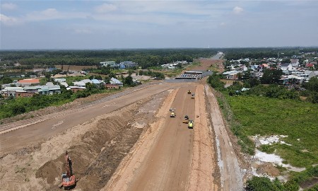 TP. Hồ Chí Minh tăng tốc giải phóng mặt bằng, đảm bảo tiến độ Vành đai 4