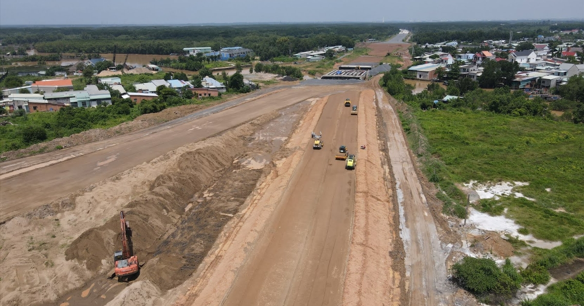 TP. Hồ Chí Minh tăng tốc giải phóng mặt bằng, đảm bảo tiến độ Vành đai 4