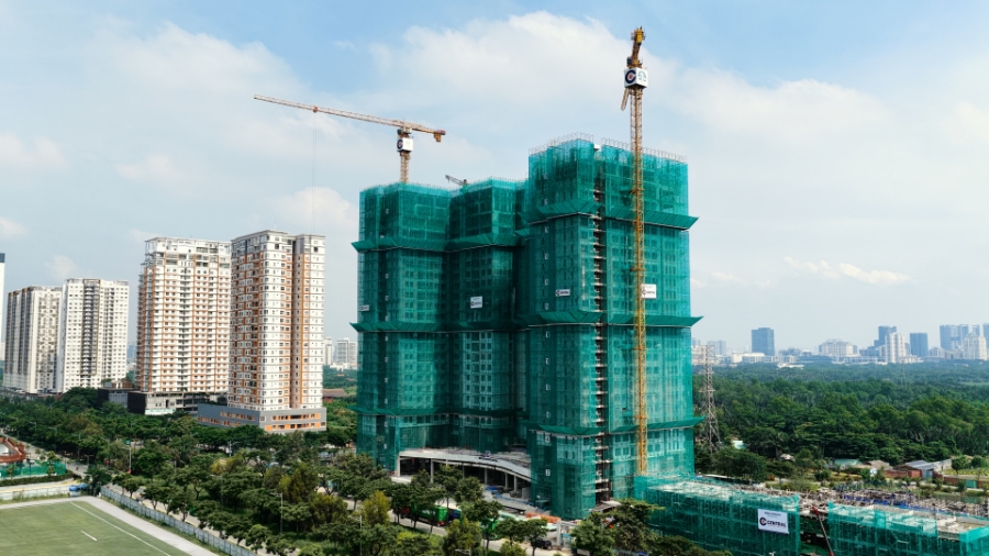 Dự án Essensia Sky vượt tiến độ cất nóc 60 ngày, hướng tới mục tiêu bàn giao vào quý 4/2026. Ảnh: Phú Long.