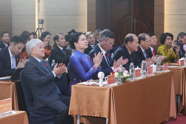 Ông Đỗ Văn Chiến, Ủy viên Bộ Chính trị, Bí thư Trung ương Đảng, Bí thư Đảng ủy Mặt trận Tổ quốc, các đoàn thể Trung ương, Chủ tịch Ủy ban Trung ương Mặt trận Tổ quốc Việt Nam, Phó Chủ tịch Hội đồng Thi đua - Khen thưởng Trung ương cùng các đại biểu tham dự Đại hội. Ảnh: Mặt trận.