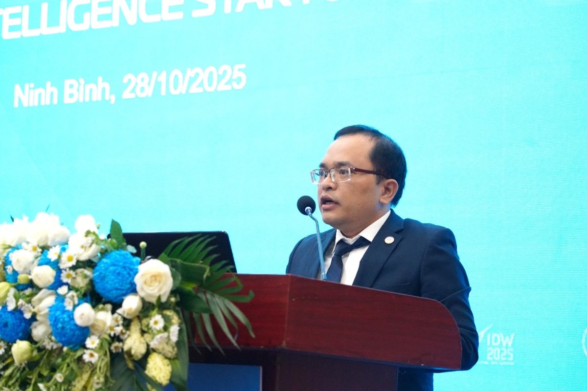 Ông Trần Anh Tú, Phó Cục trưởng Cục Công nghiệp công nghệ thông tin phát biểu khai mạc Diễn đàn.