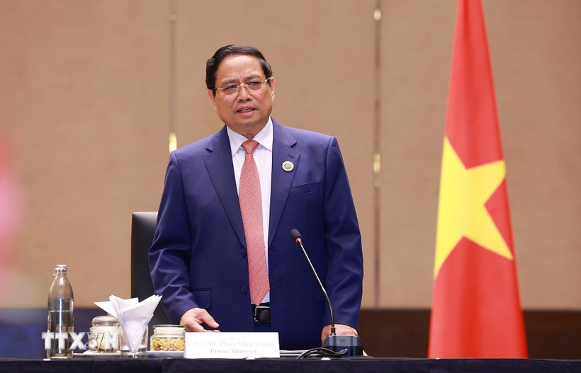 Thủ tướng Phạm Minh Chính làm việc với Đại sứ Việt Nam tại một số nước trong khu vực Đông Nam Á. Ảnh: TTXVN.