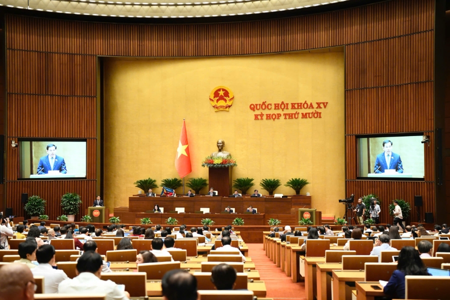 Quốc hội thảo luận về Báo cáo của Đoàn Giám sát và dự thảo Nghị quyết của Quốc hội về kết quả giám sát chuyên đề “việc thực hiện chính sách, pháp luật về bảo vệ môi trường kể từ khi Luật Bảo vệ môi trường năm 2020 có hiệu lực thi hành”.