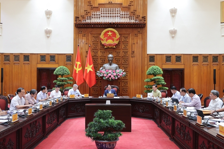 Thủ tướng Phạm Minh Chính chủ trì các cuộc họp Thường trực Chính phủ. Ảnh: VGP